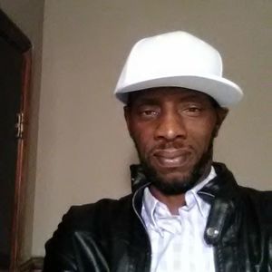 Meet your Posher, Lawrence